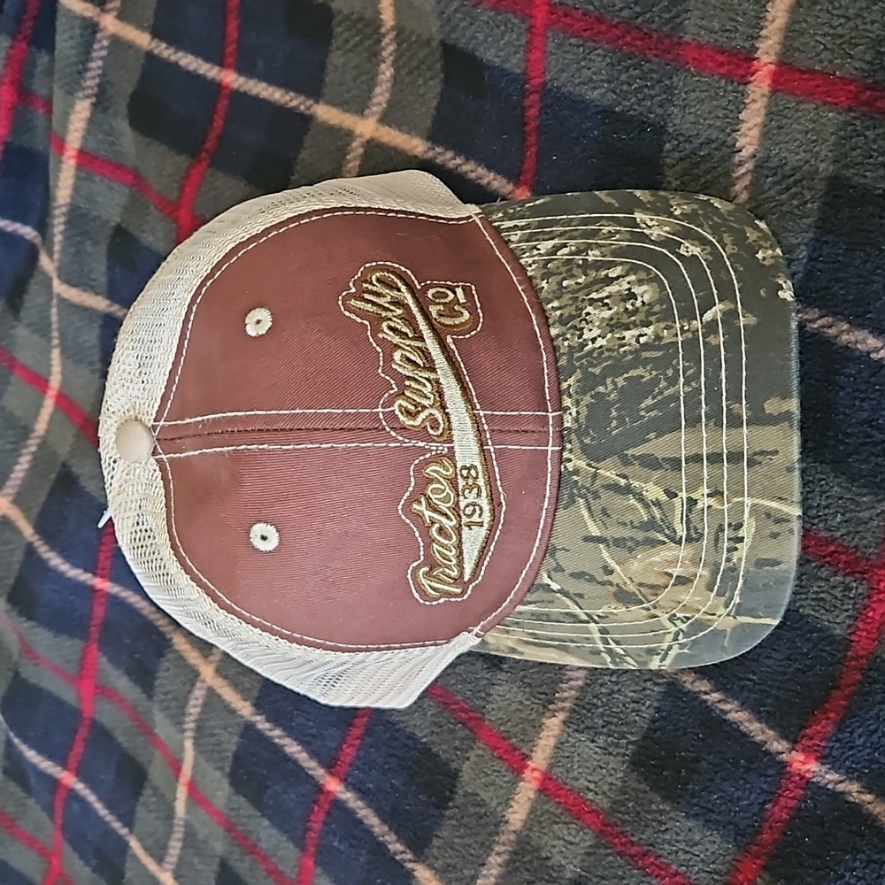 NWOT Tractor Supply Co‎ Hat